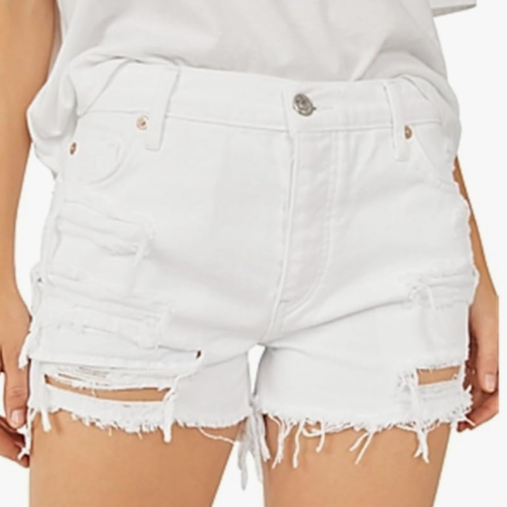 NWT FREE PEOPLE MAGGIE MID RISE SHORTS